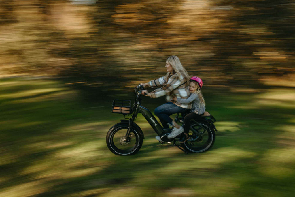 Verras moeder met een e-bike op Moederdag | Himiway