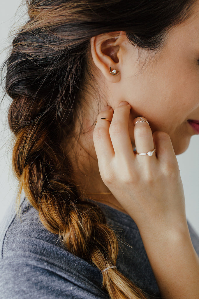 Pure Titanium Earrings Iolite Facet Cut Hypoallergenic Nickel Free Stu –  Pretty Sensitive Ears