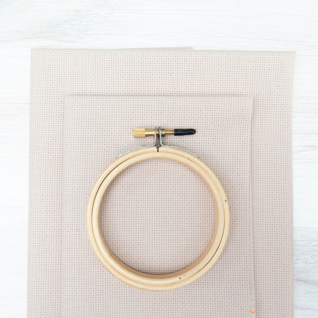 18 x 24 cm oval wooden embroidery hoop | Premium quality