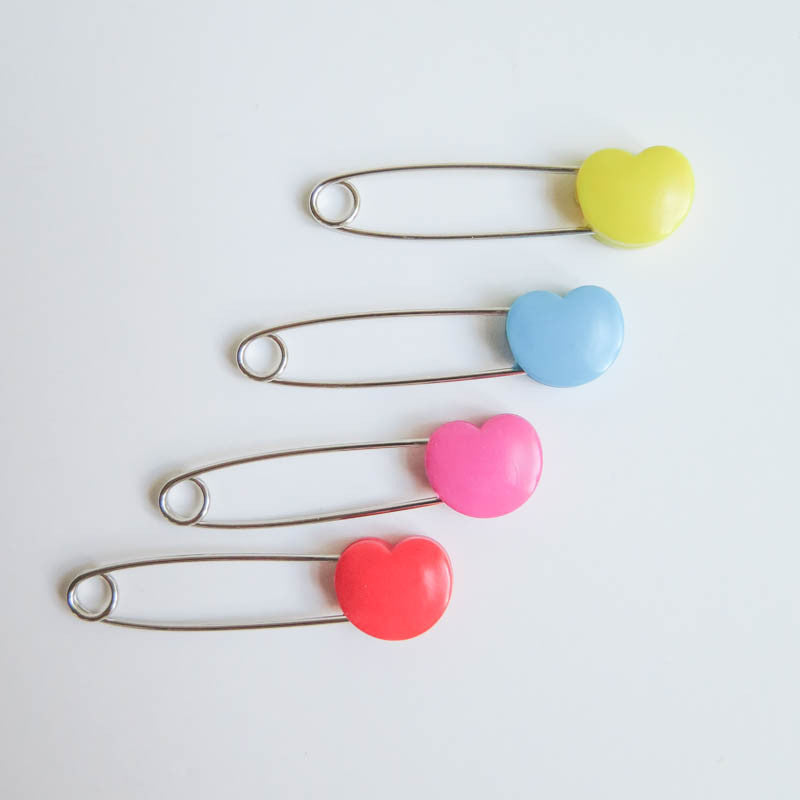 Black Bulb Safety Pins