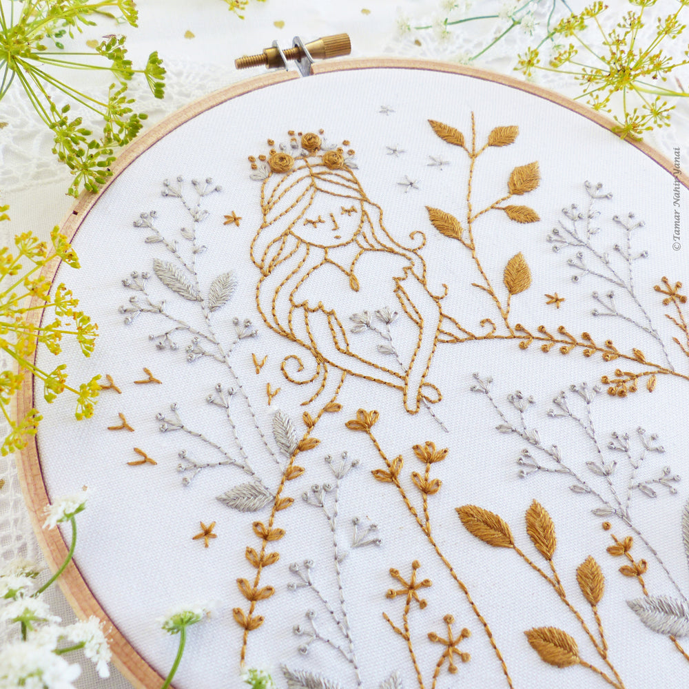 Circle of Flowers Embroidery Kit – Snuggly Monkey