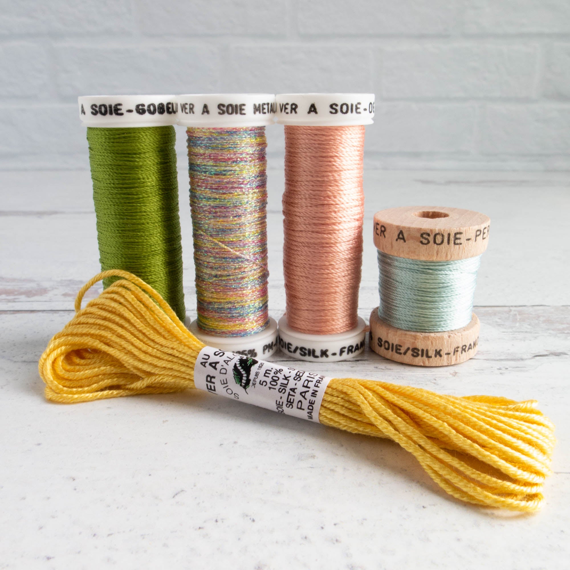 Au Ver A Soie Surfine and Silk Ribbon Discovery Pack – Snuggly Monkey