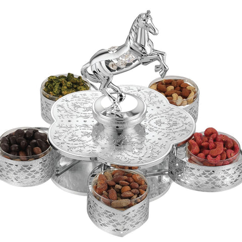 Shiny silver horse-themed 5-piece candy bowl set - perfect festive gift for horse lovers and candy enthusiasts. Elegant and functional tabletop decor.