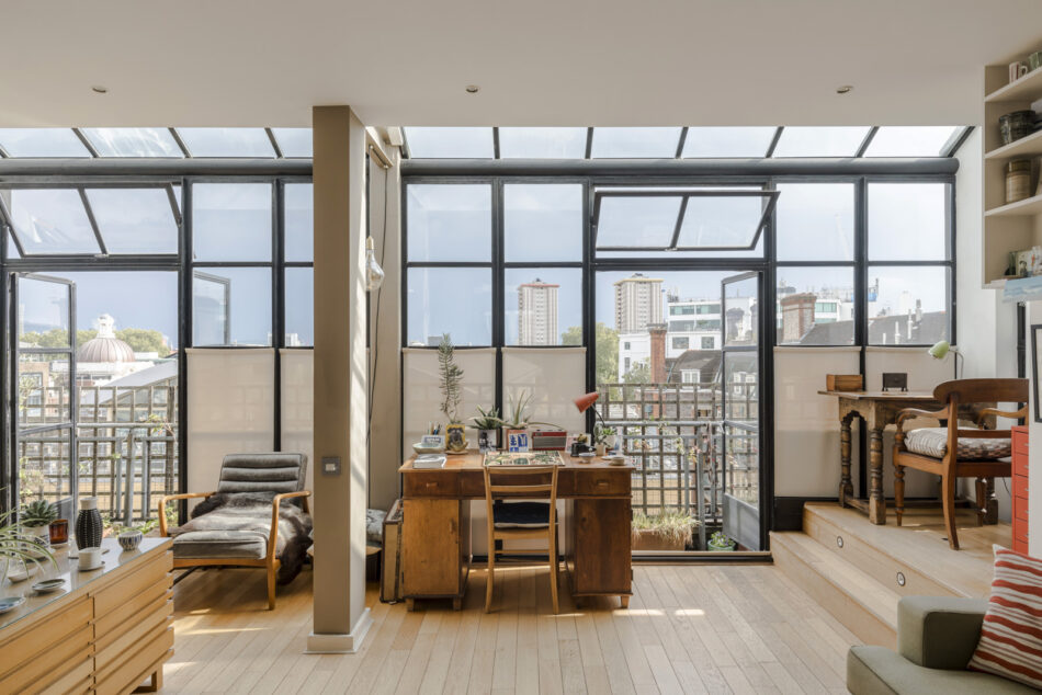 Open plan living space featuring the Voronoi single pendant