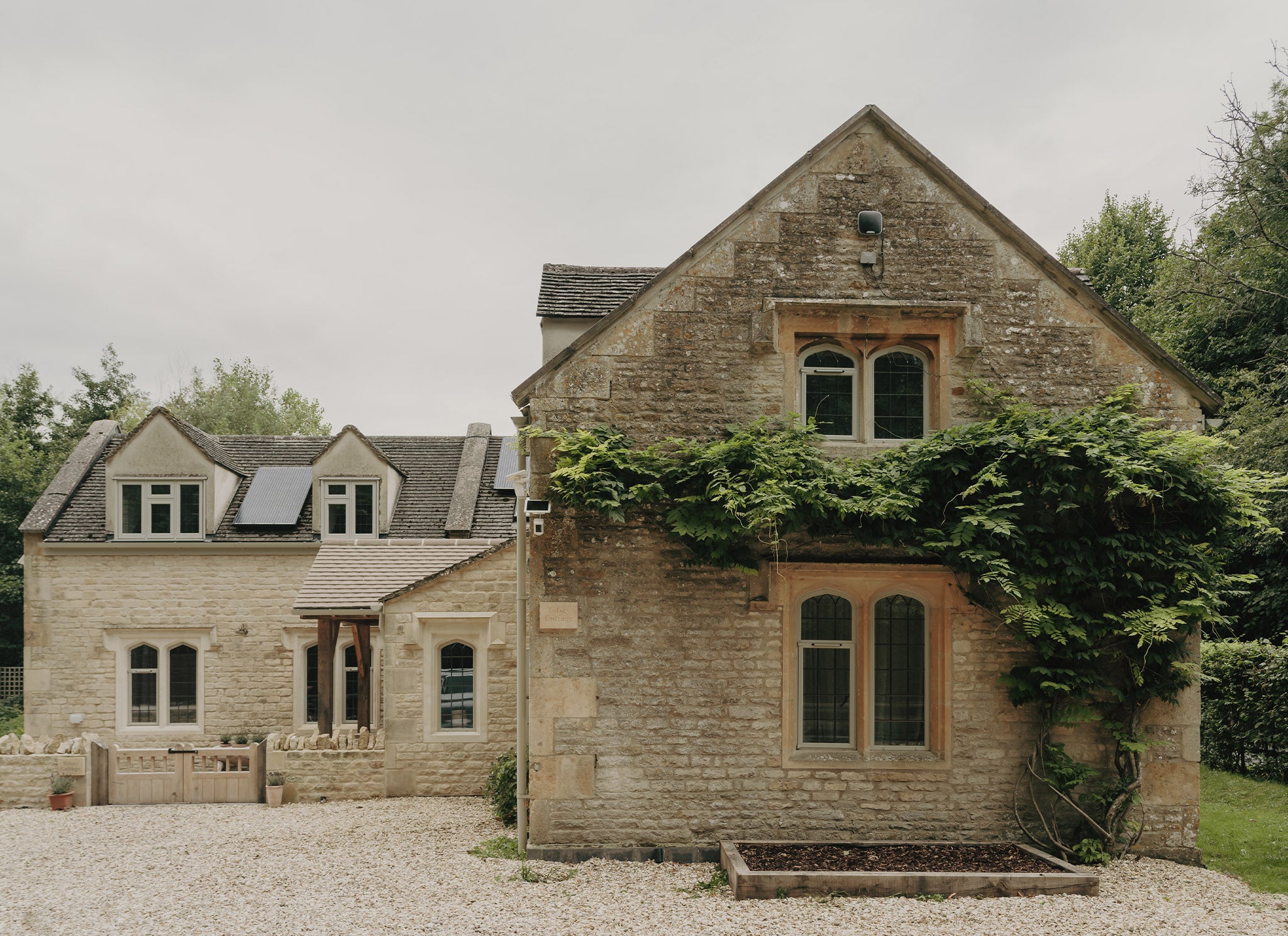 Tolsey Cottage Exterior 2