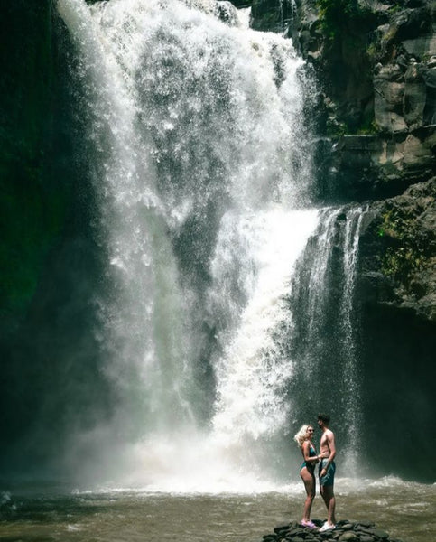 Tegenungan waterfall 