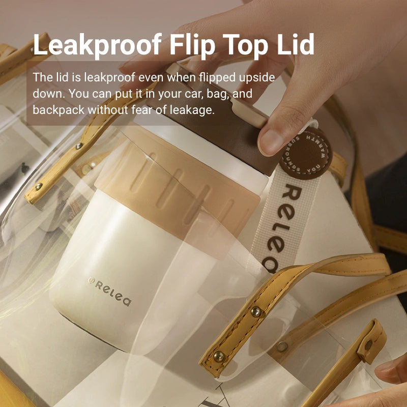 Leakproof Filp Top Lid The lid is leakproof even when flipped upside down. You can put it in your car, bag, and backpack without fear of leakage.