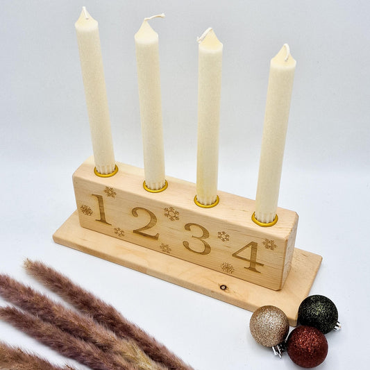 Adventskranz aus Zibenholz - Adventsgesteck aus Holz Zirbe