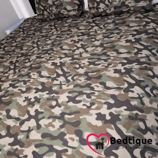 Luxury LV Comforter Set –