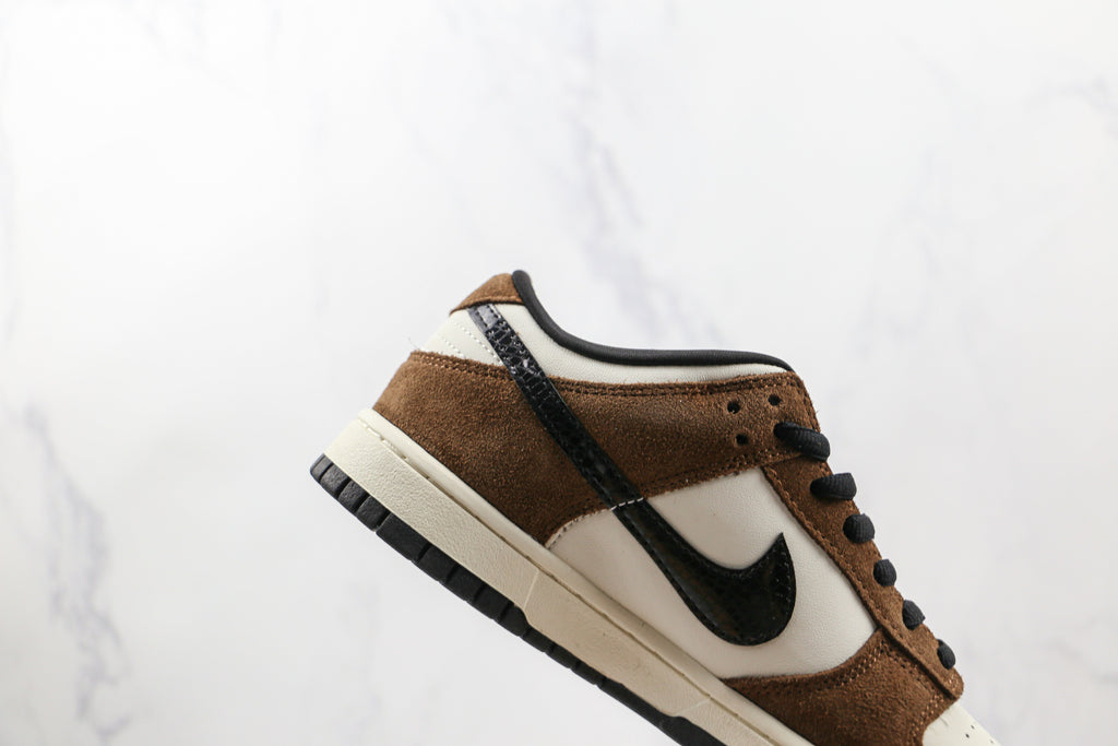 nike sb dunk low white black trail end brown