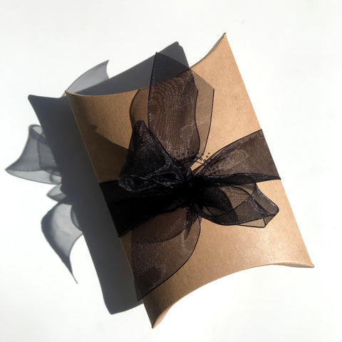 beth jewelry giftbox lilbrown box with black bow