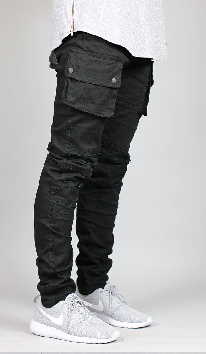 tapered black cargo pants
