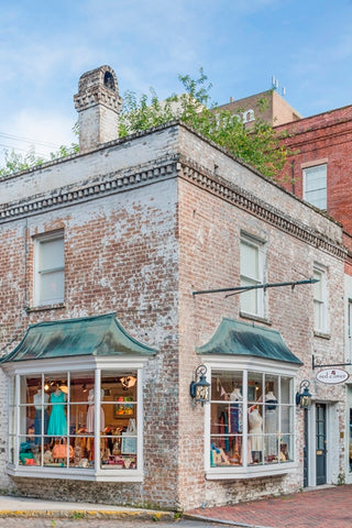 The Best Places To Shop And Eat While In Savannah Ga Red Clover