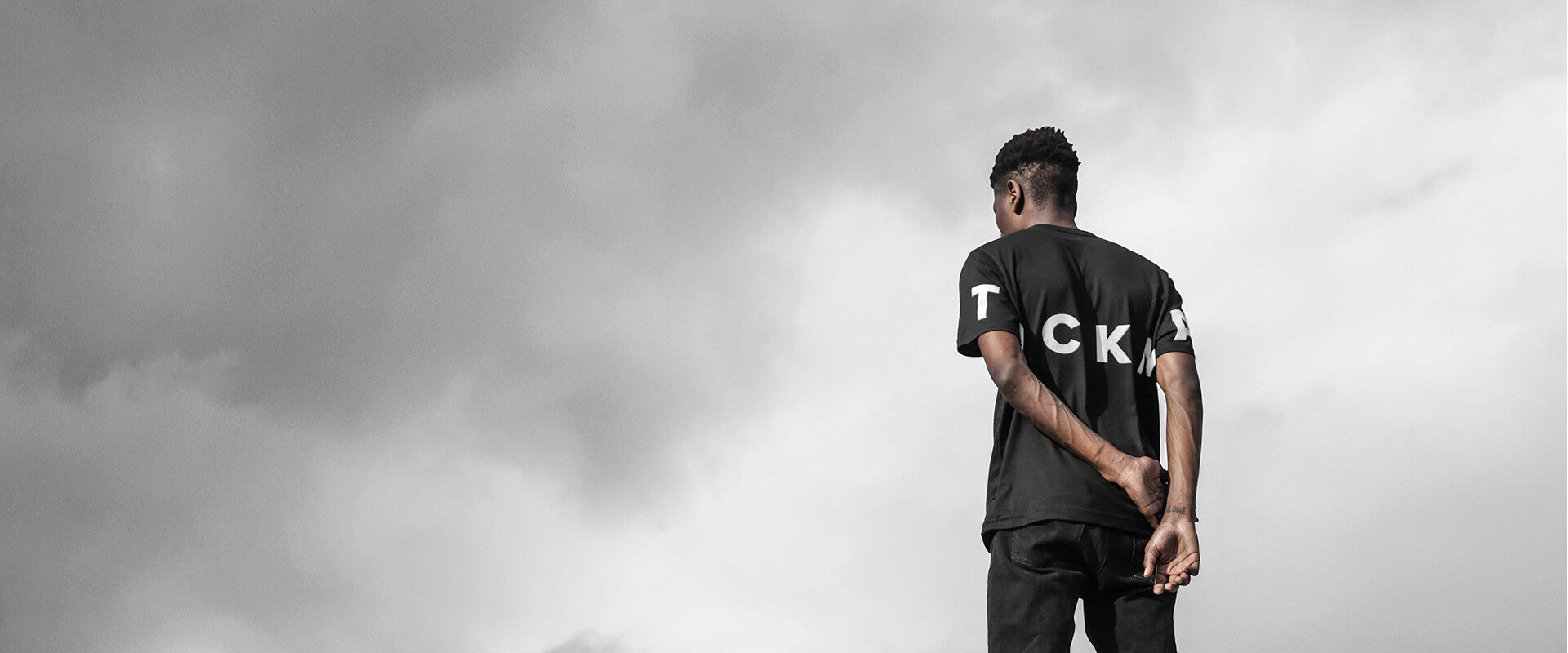 TACKMA Wrap Tee