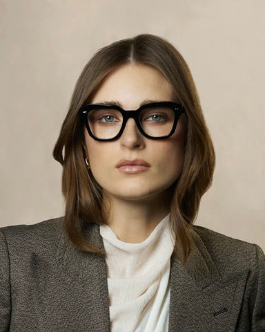 Femme lunettes de vue forme du visage