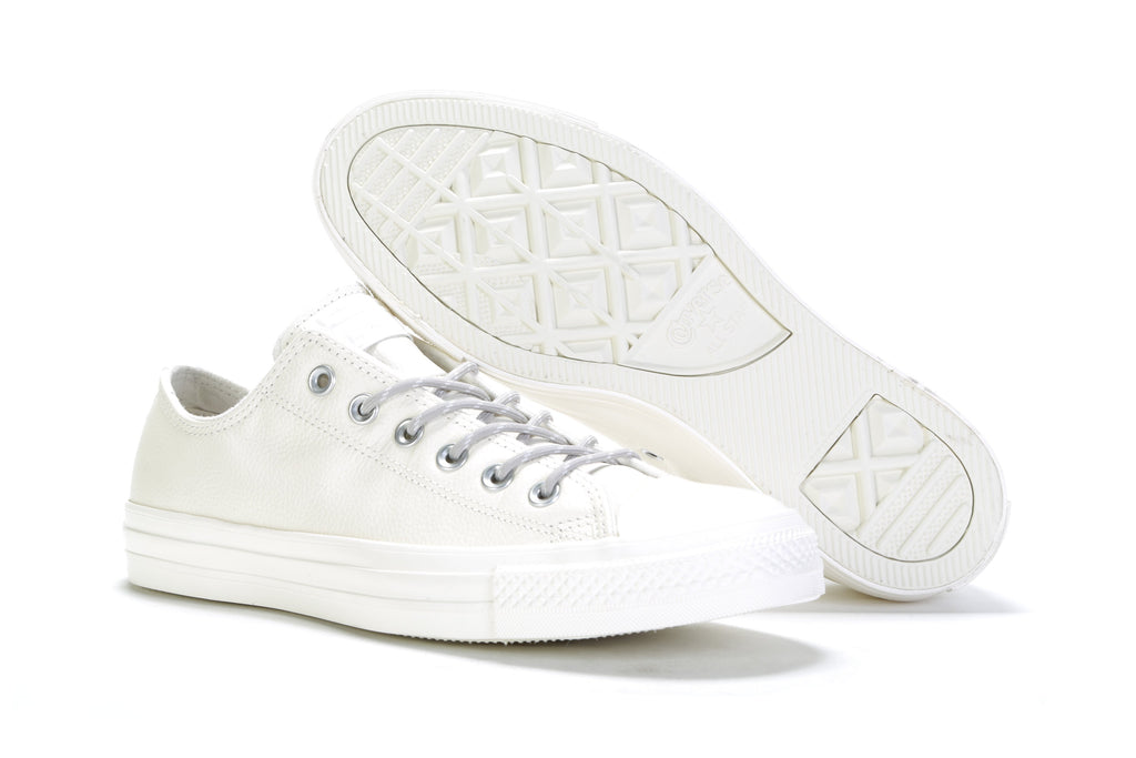 chuck taylor all star limo leather low top