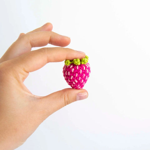 crochet amigurumi strawberry pattern