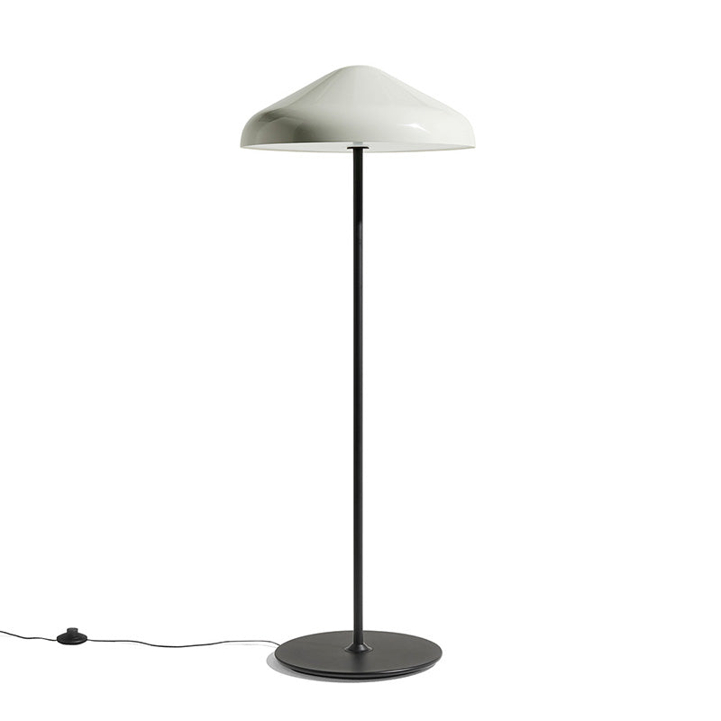 Hay Pao Steel Floor lamp is with on/off switch on the cable