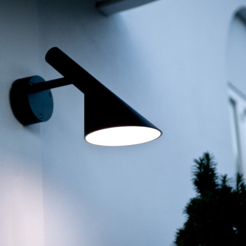 Louis Poulsen AJ 50 wall lamp outdoor LED, soft comfortable light