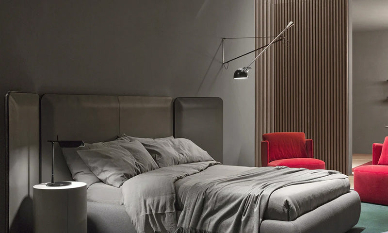 Flos 265 wall lamp in the bedroom