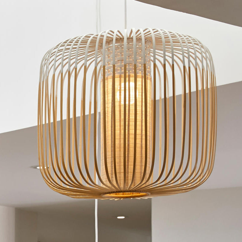 Forestier Bamboo Pendant detail bamboe strokes and textile diffuser