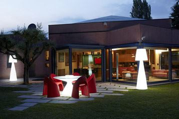 Pivot outdoor lamp - slide design 