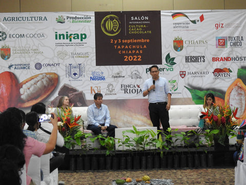 Tonathiu durante el conversatorio sobre Retos de la industria y transformación del cacao durante la celebración del día nacional del cacao y chocolate.