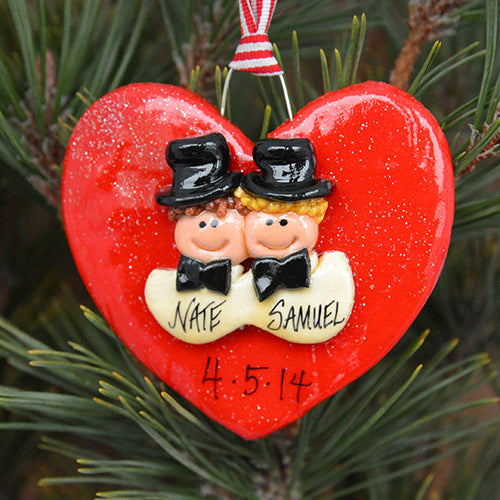 5 Christmas Ornaments For Engaged Couples All Under 20 Tis The Season Christmas Ornaments 7786