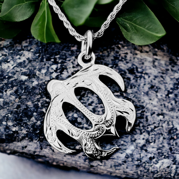 Silver Hawaiian Scroll Turtle & Wave Pendant with Chain (26mm) – Genova Hawaiian  Jewelry & Pearls