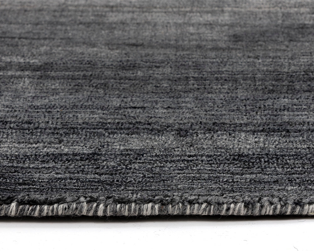 NAHLA LAGOS Grey Hand-Loomed Rug Measuring 5' X 8'