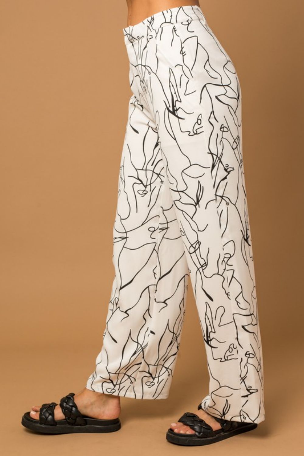 Gilli Abstract Print Wide Leg Pants with Pockets