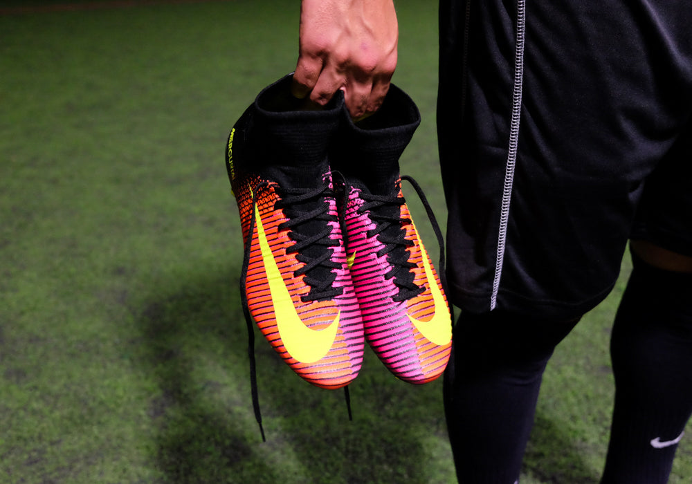 nike mercurial superfly v crimson pink