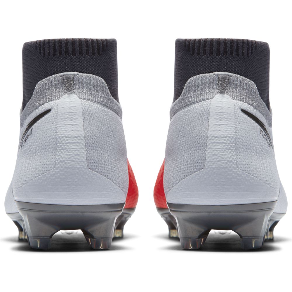 Nike REACT PHANTOM VSN PRO DF Turf Soccer Shoe