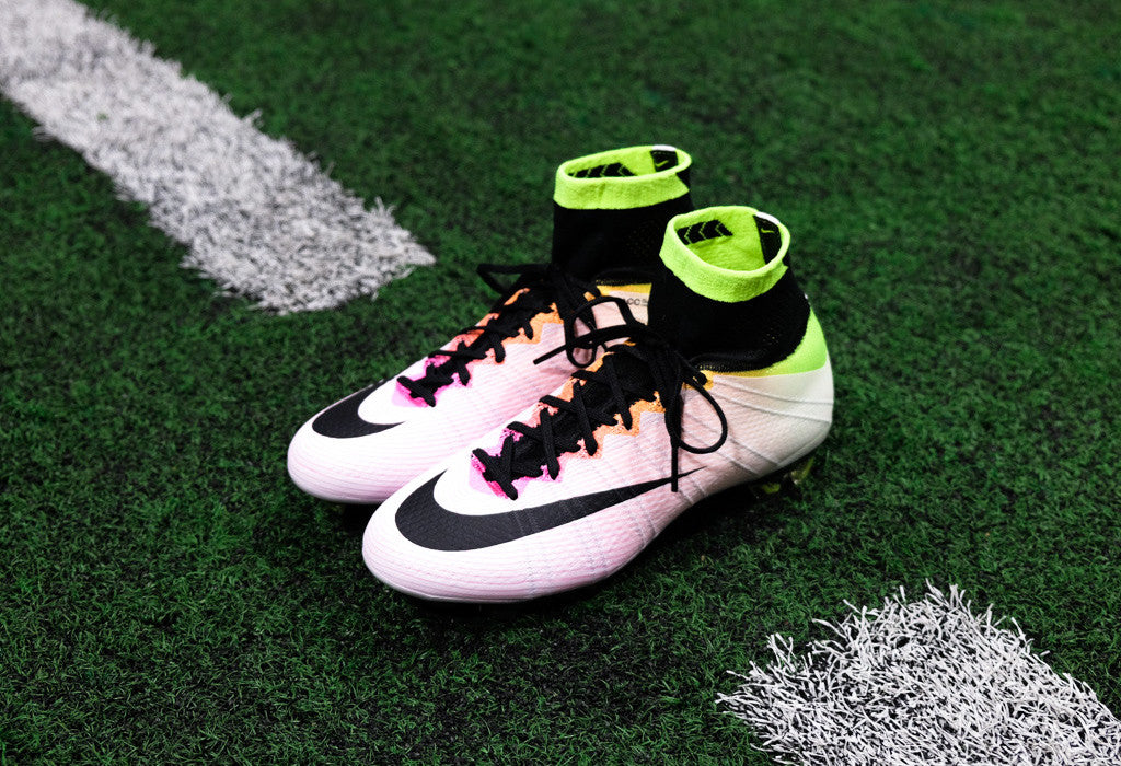 nike mercurial superfly green pink