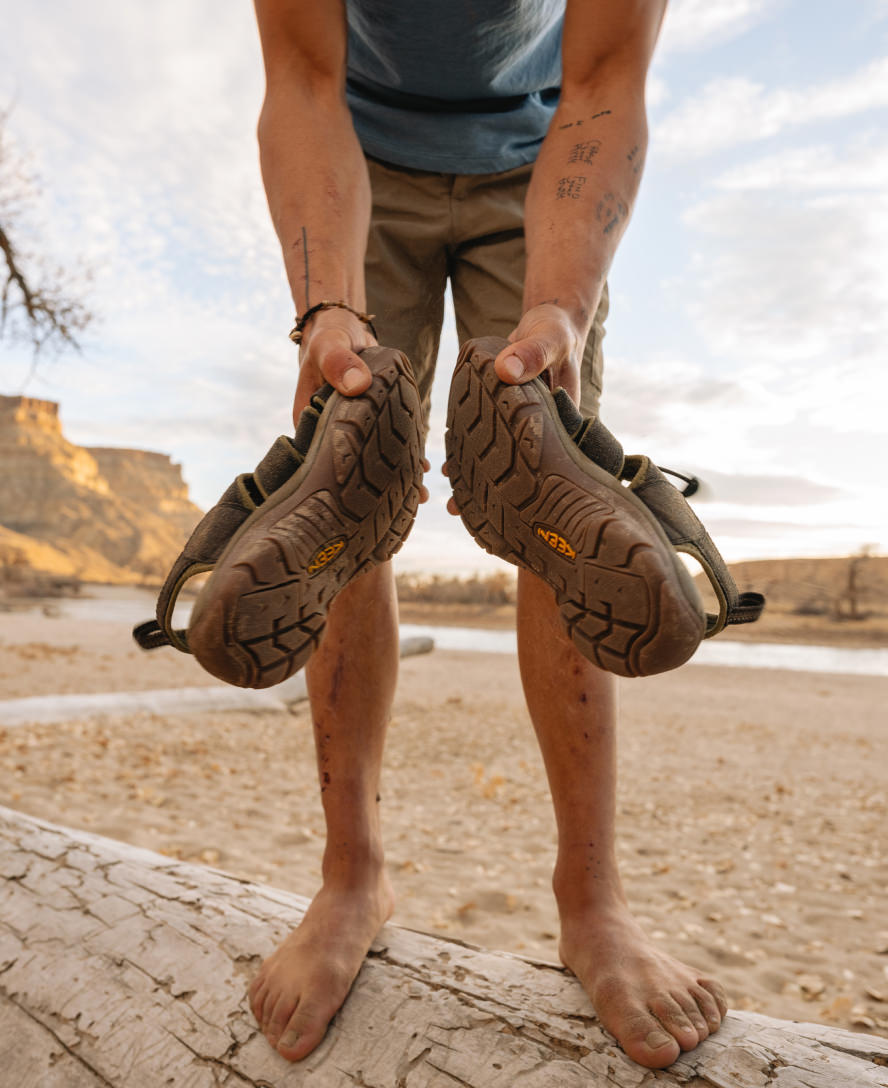 Men's Grey Water Hiking Sandals - Newport H2
