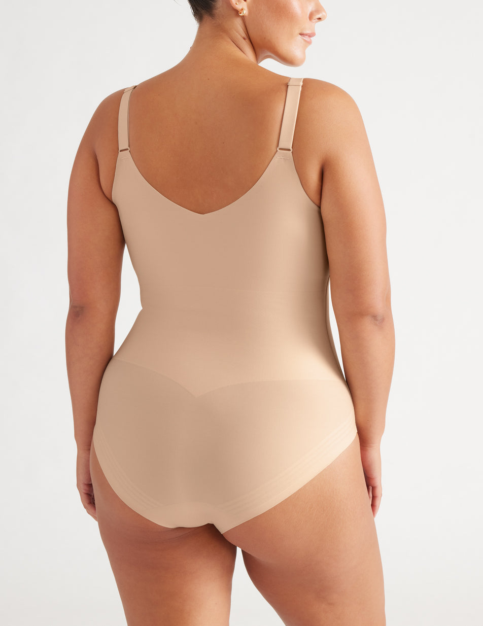 I am absolutely obsessed with my new @KNIX bodysuit! I bought it becau