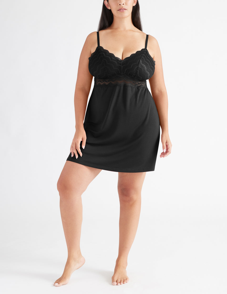 https://cdn.shopify.com/s/files/1/0660/0355/files/Knix_OnFigEComm_Nov2023_RedVelvet-ModalNightie-Black-2270.jpg?v=1697645870&width=1600&height=1234