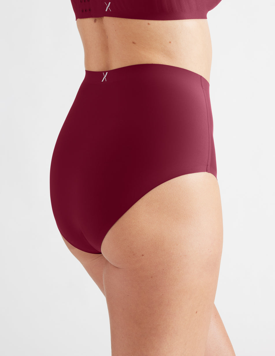 I took a photo of the gusset length between Knix original (beige), thinx  cotton (pink) and aisle boxer briefs (green). I'm plus size. :  r/PeriodUnderwear