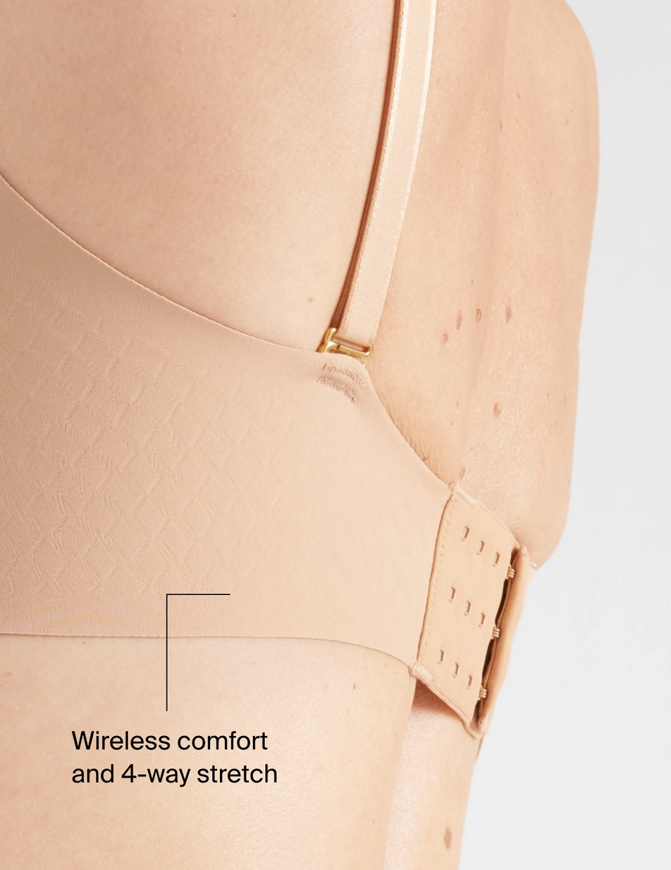 Wireless comfort and 4-way stretch 
