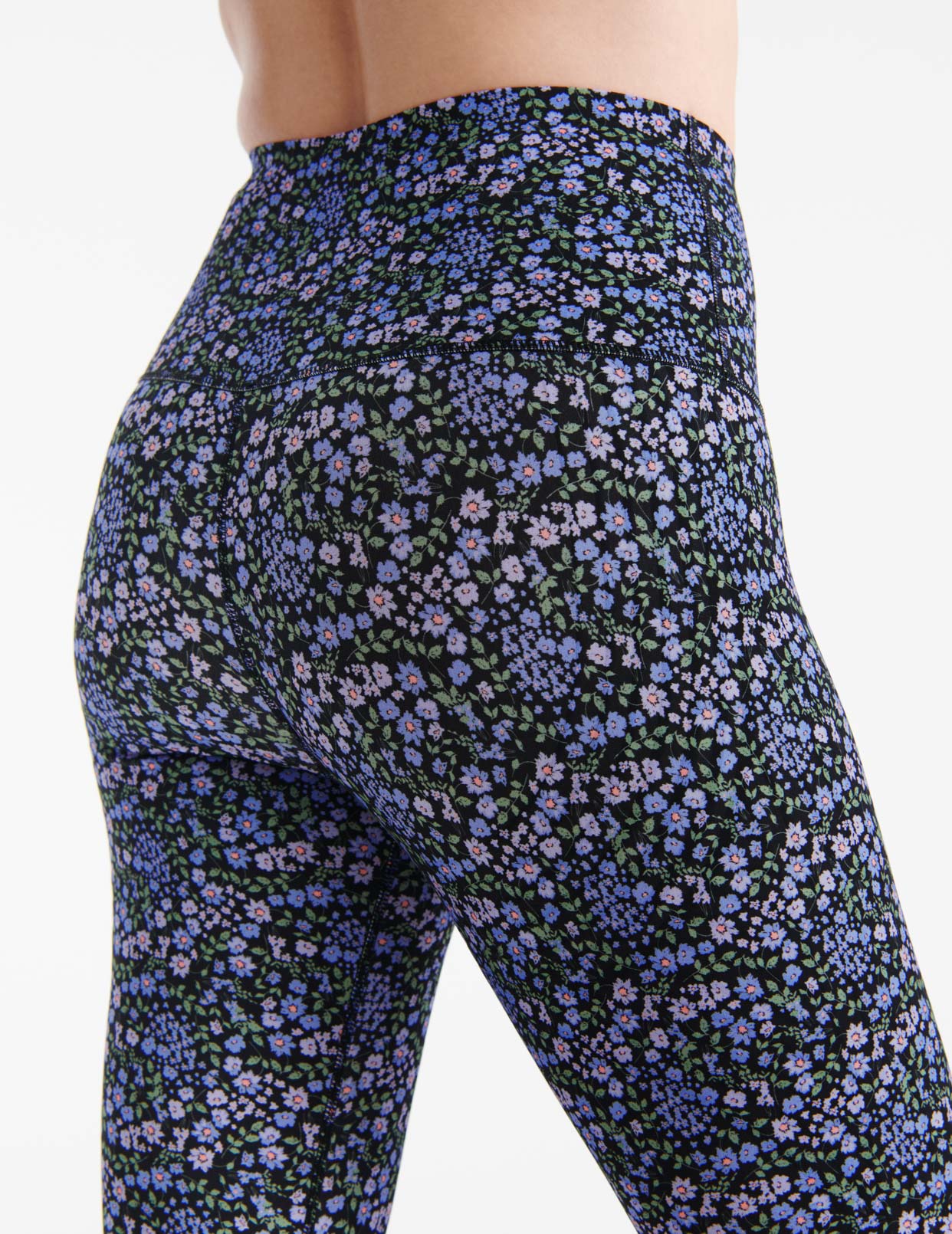 Knix HiTouch High Rise Legging in Circuit Blue Size M - $41 (48% Off  Retail) - From Sydney