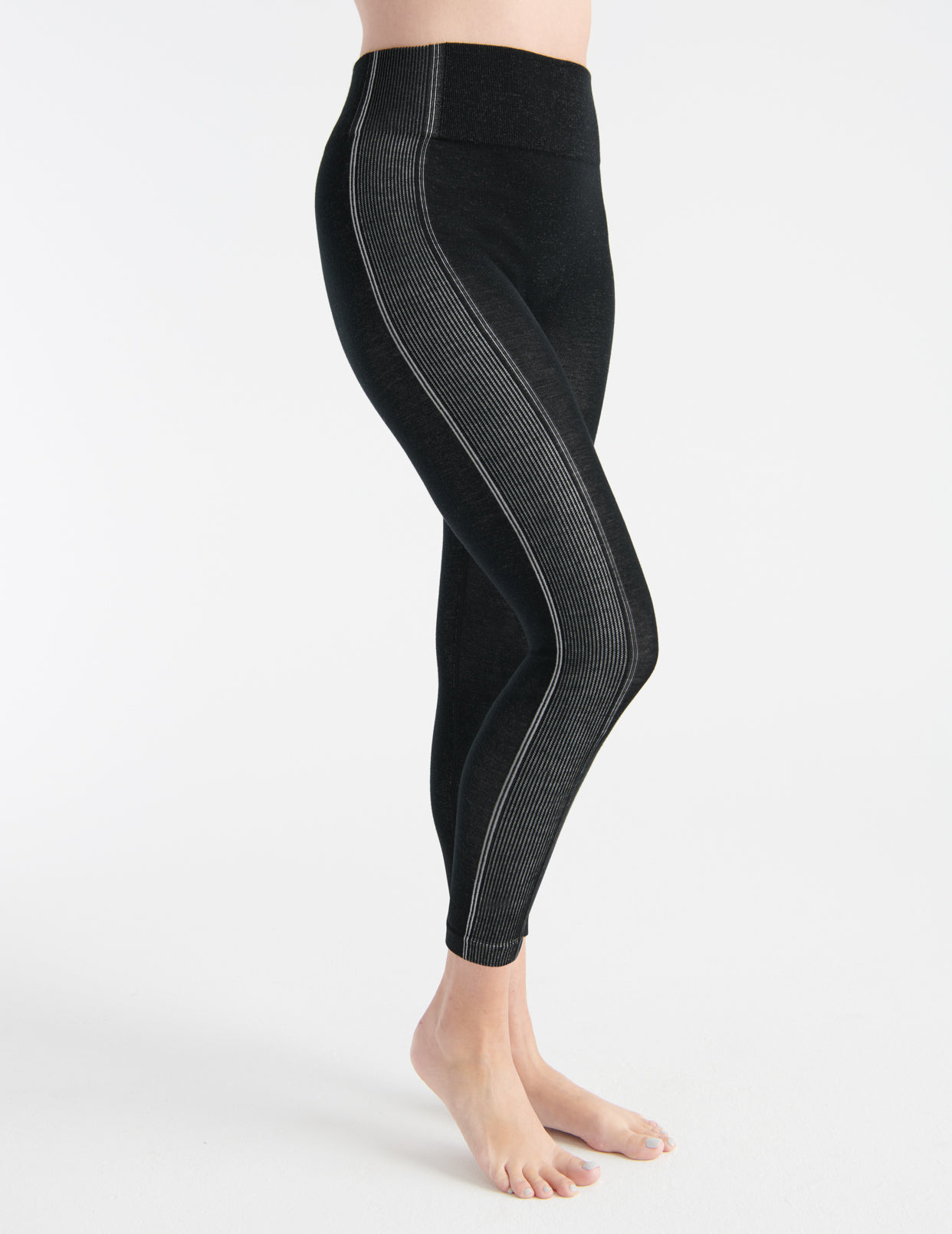 United By Fitness Myoknit Seamless Leggings in ARMGRN