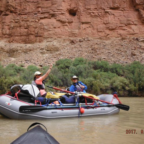 Lisa rowing her raft down the Grand Canyon 2017