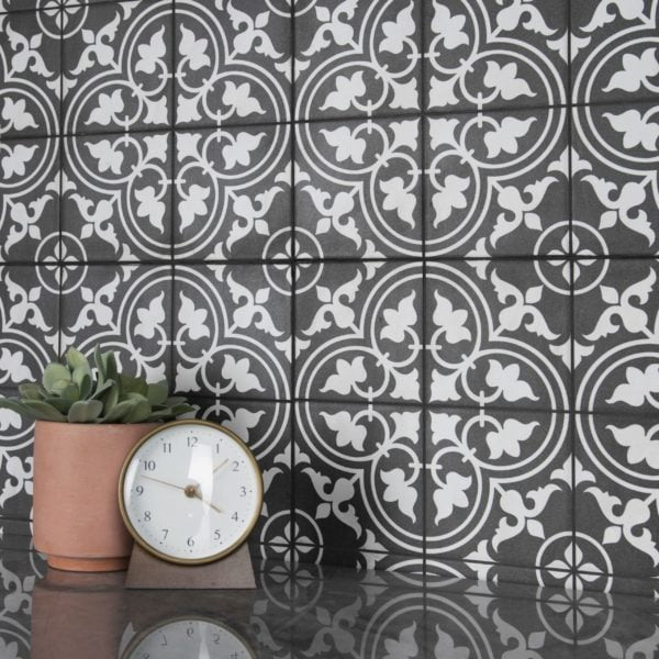 Harmonia Classic 13x13 Patterned Tile in Black featured in an accent wall 