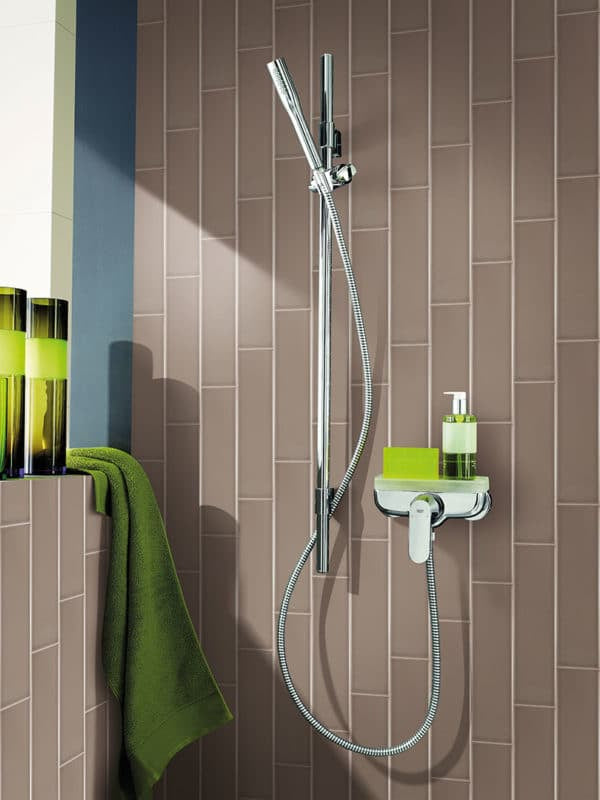 H-Line 4x16 Subway Tile in Nautilus shower wall 