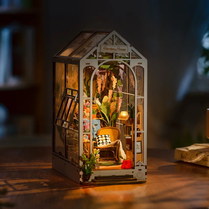 Rolife Holiday Garden House DIY Book Nook Kit TGB06 | Robotime Online