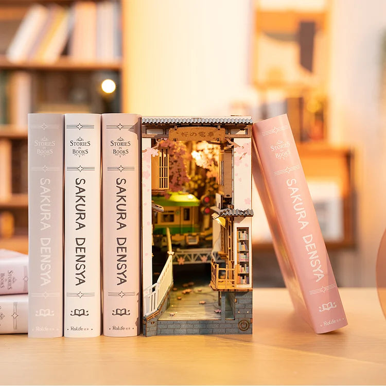 Kit d'insertion d'étagère pour coin de livre DIY Sakura Densya de Rolife TGB01 | Robotime Online