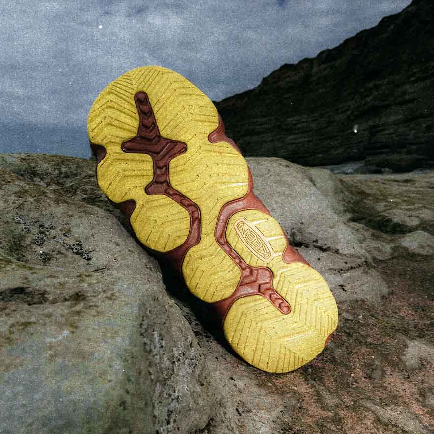 HYKE KEEN サンダル go hemp phatee , merrell - 靴オンライン 通販