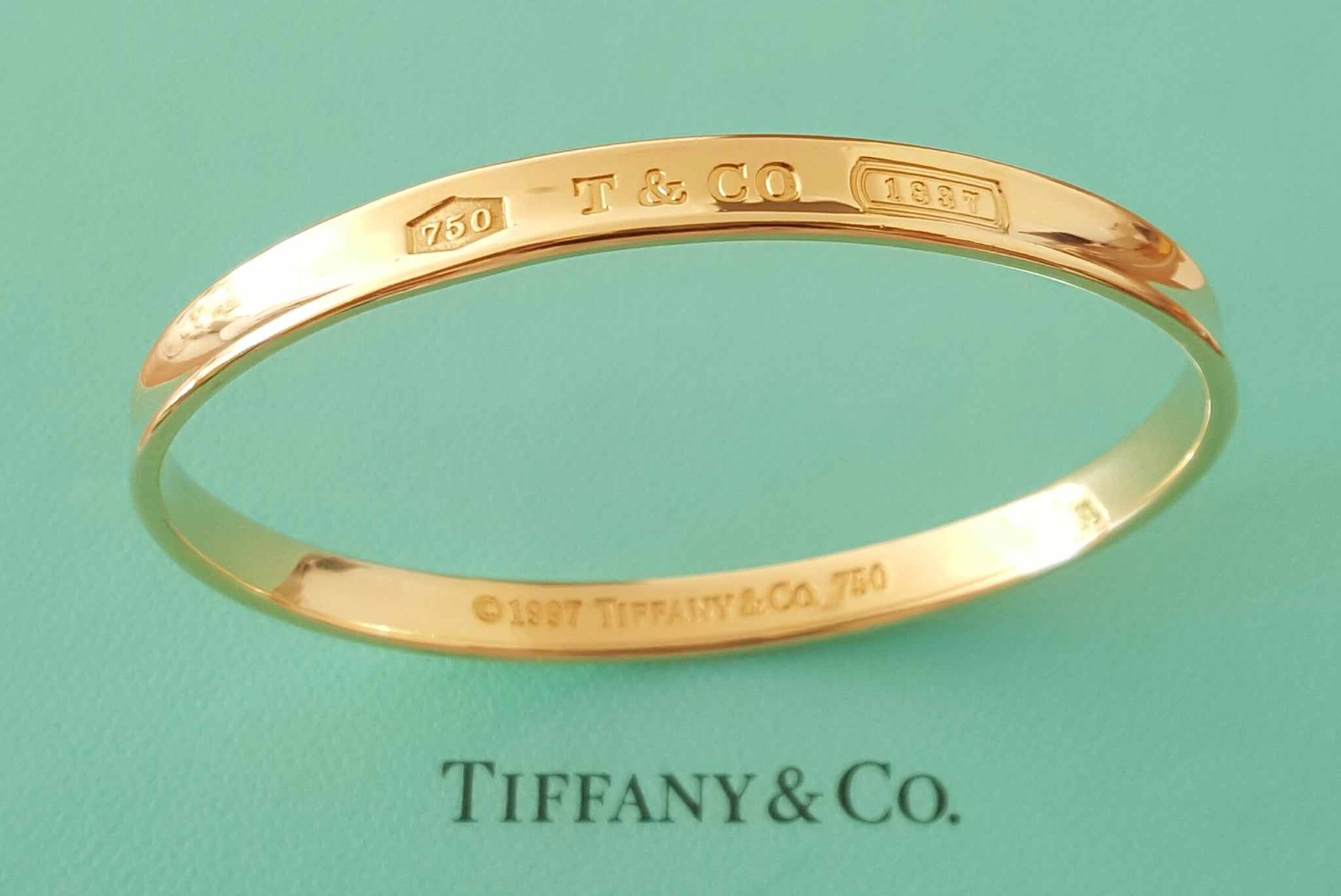 tiffany and co gold bangle
