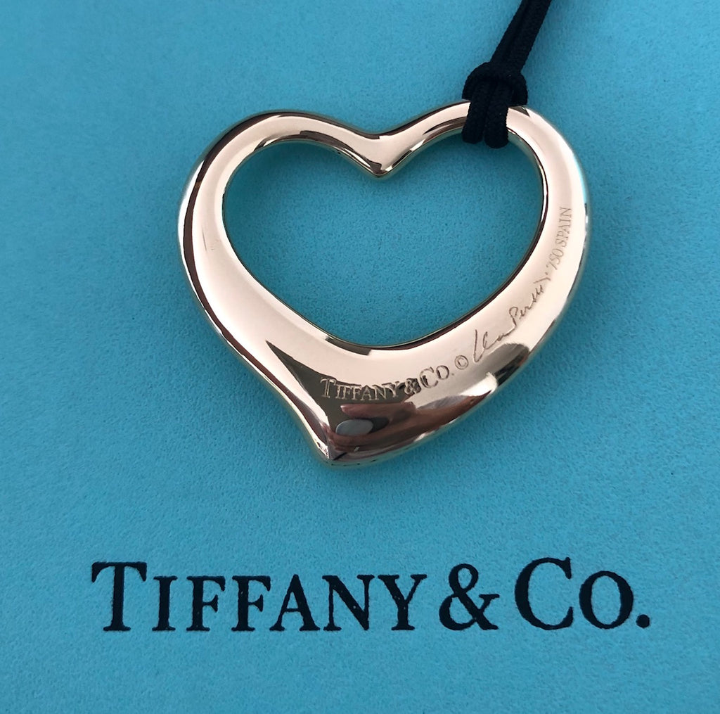 Tiffany & Co. Extra Large 36mm Elsa Peretti 18ct Gold Heart Pendant wi ...