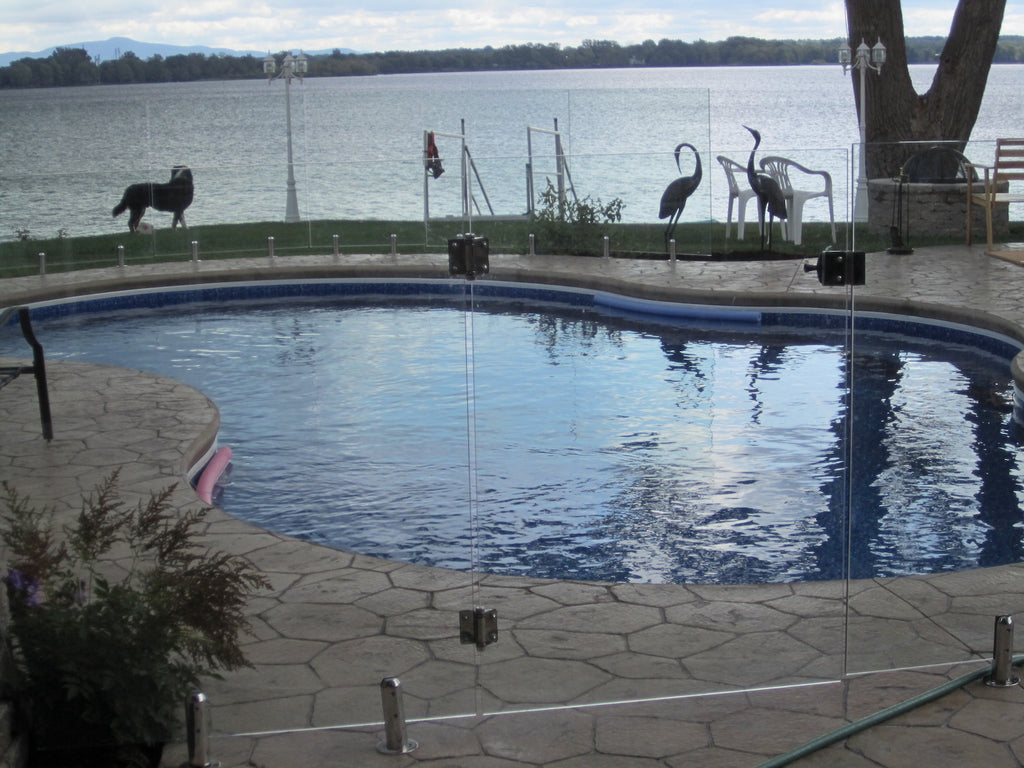 Pool Glass Gate